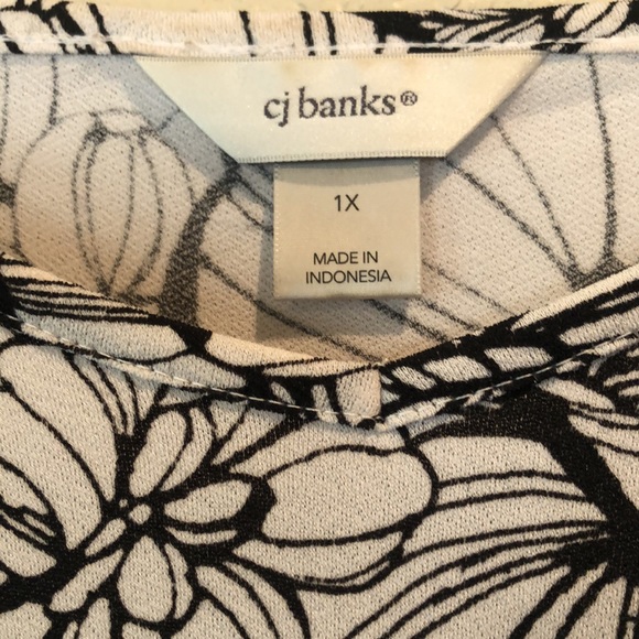 CJ Banks floral blouse - Picture 2 of 7